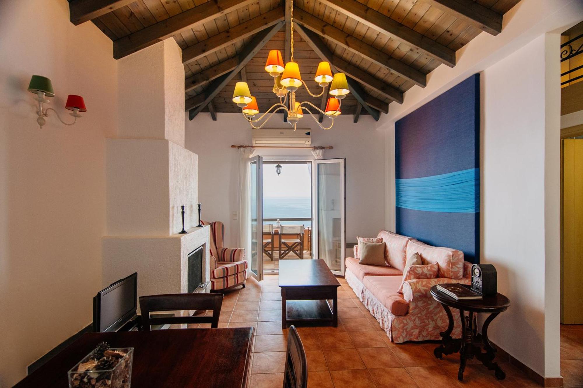Apelon Tiritas Villas Leonídion Exterior foto